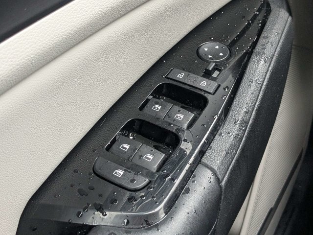 Certified 2024 Kia Sportage EX AWD/4WD image 25