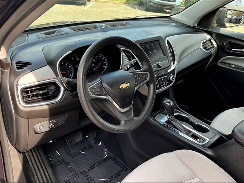 Used 2020 Chevrolet Equinox LS image 13