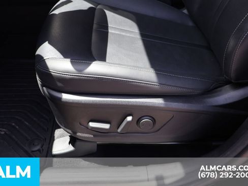 Used 2025 Kia Sorento S w/ Panoramic Sunroof Package FWD image 12