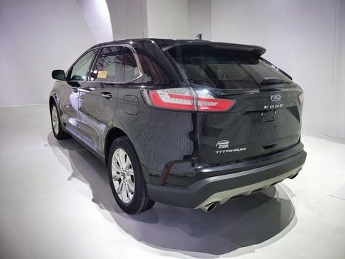 Used 2021 Ford Edge Titanium image 25