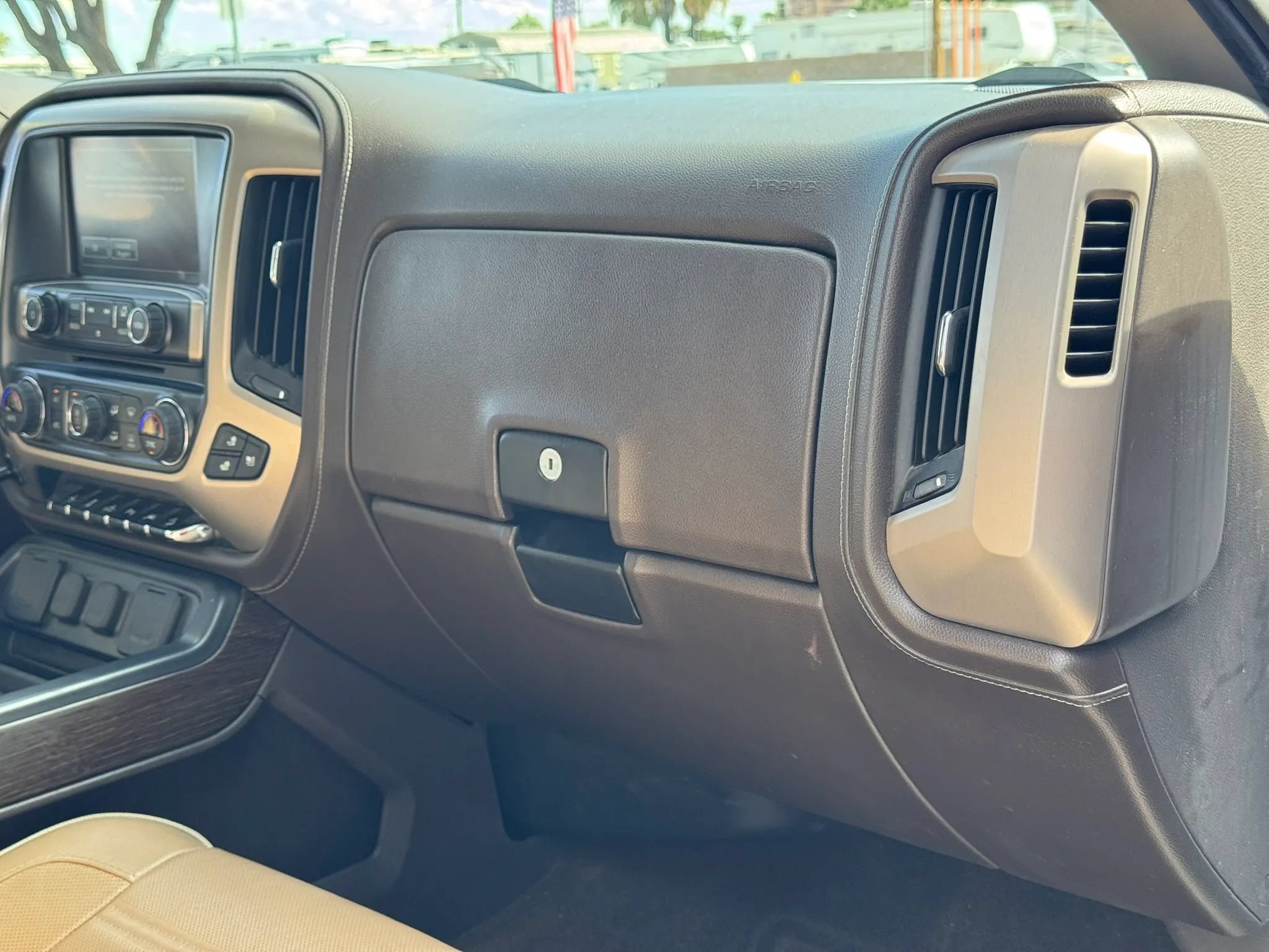 Used 2017 GMC Sierra 1500 Denali AWD/4WD image 22