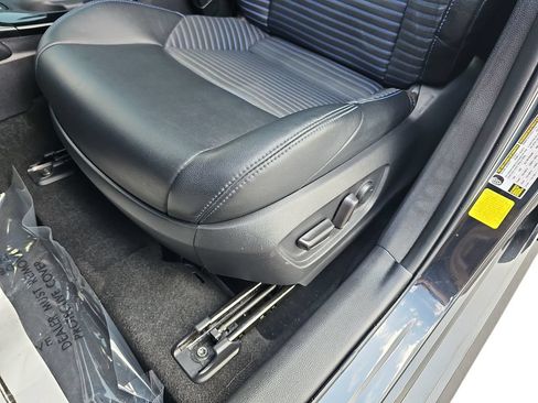 Used 2022 Toyota Corolla XSE FWD image 28