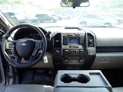Used 2015 Ford F150 XL w/ Equipment Group 101A Mid AWD/4WD image 13