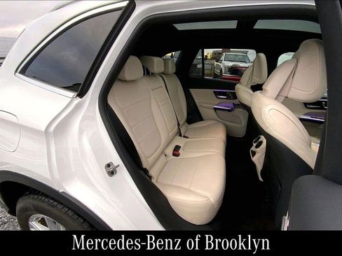 Certified 2023 Mercedes-Benz GLC 300 GLC 300 image 21