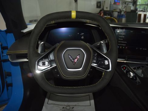 Used 2021 Chevrolet Corvette Stingray Premium Conv w/ 3LT RWD image 32