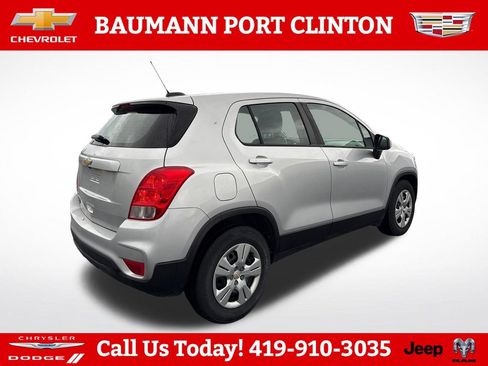 Used 2018 Chevrolet Trax LS FWD image 5