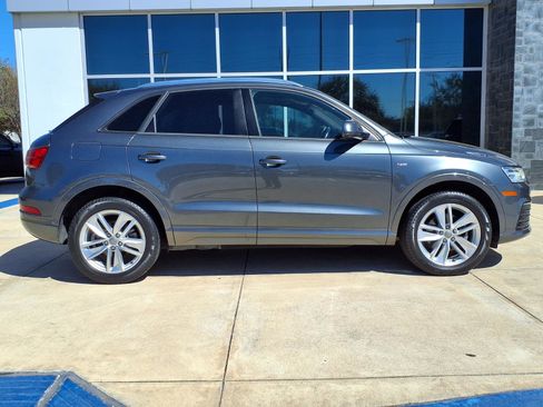 Used 2018 Audi Q3 2.0T Premium w/ Convenience Package image 26