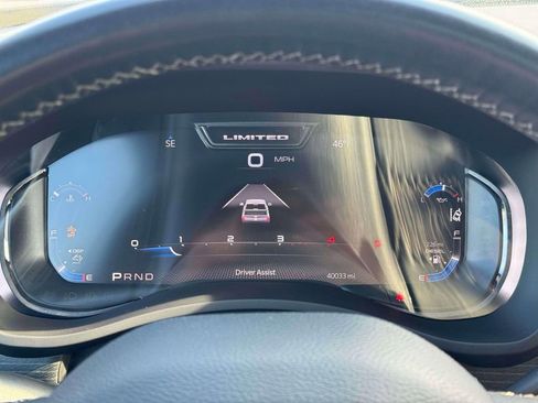 Used 2024 RAM 2500 Limited image 25