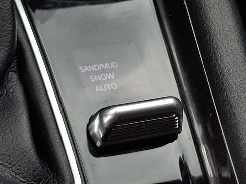 Used 2022 Jeep Compass Latitude w/ Sun and Sound Group AWD/4WD image 27