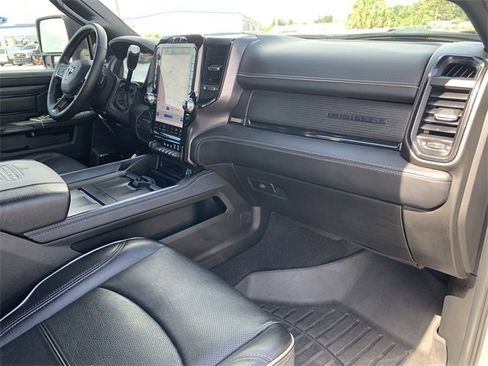 Used 2024 RAM 2500 Limited image 14