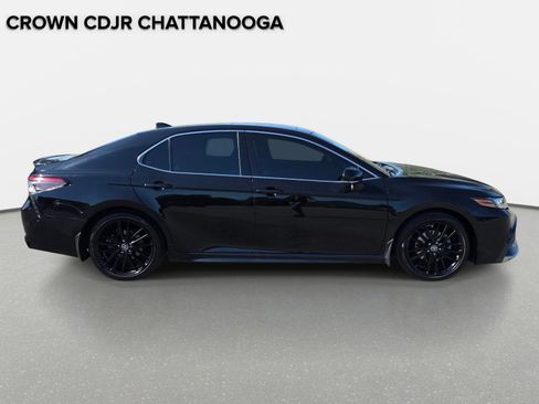 Used 2021 Toyota Camry XSE FWD image 4