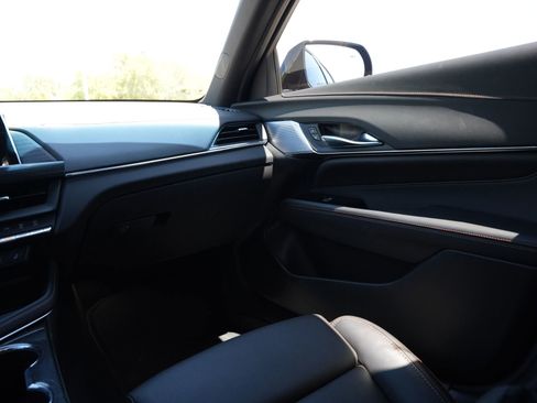 Certified 2026 Cadillac CT4 V RWD image 8