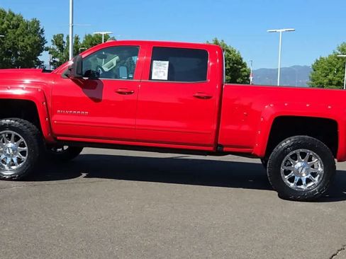 Used 2017 Chevrolet Silverado 1500 LT w/ All Star Edition AWD/4WD image 5