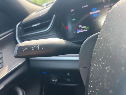 Used 2022 Jeep Grand Cherokee Overland w/ MOPAR Finishing Package image 30