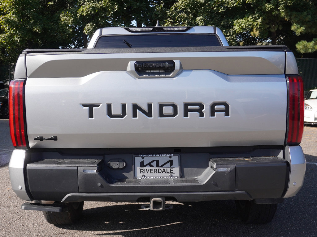 Used 2025 Toyota Tundra Limited AWD/4WD image 13