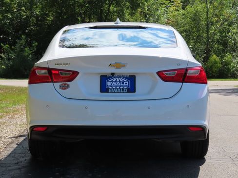 Used 2024 Chevrolet Malibu LT FWD image 15