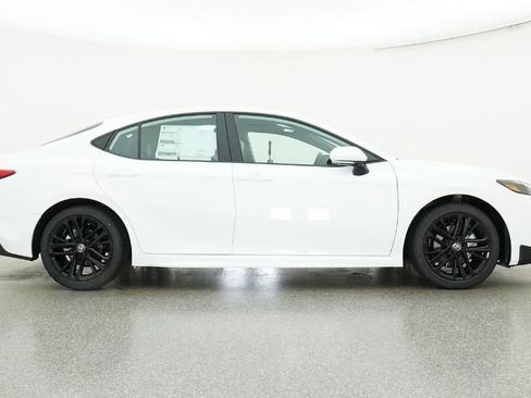 New 2026 Toyota Camry SE FWD image 27