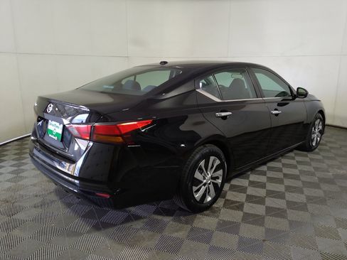Used 2020 Nissan Altima 2.5 S FWD image 10