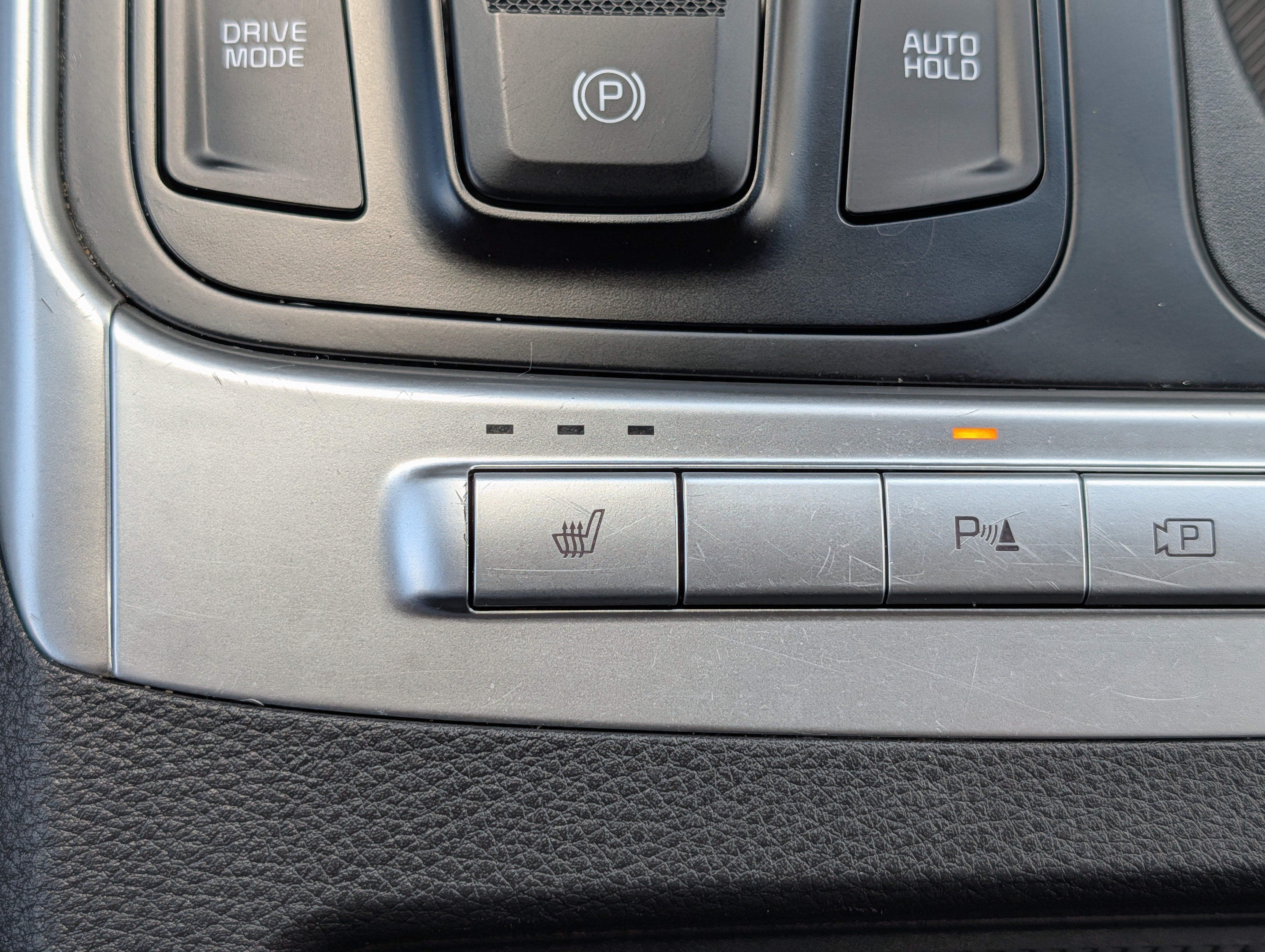 Certified 2025 Kia Carnival FWD image 28