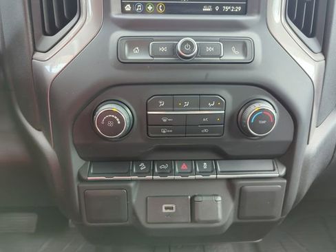 Used 2019 Chevrolet Silverado 1500 Custom Trail Boss w/ Custom Convenience Package image 22