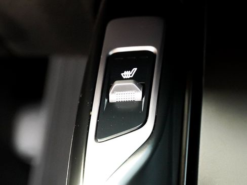 Used 2025 Kia Sorento EX AWD/4WD image 38