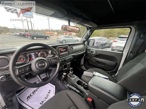Used 2023 Jeep Wrangler Sport image 19
