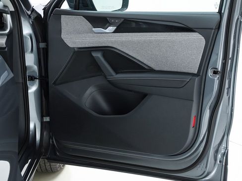 New 2026 Volkswagen Tiguan S image 68