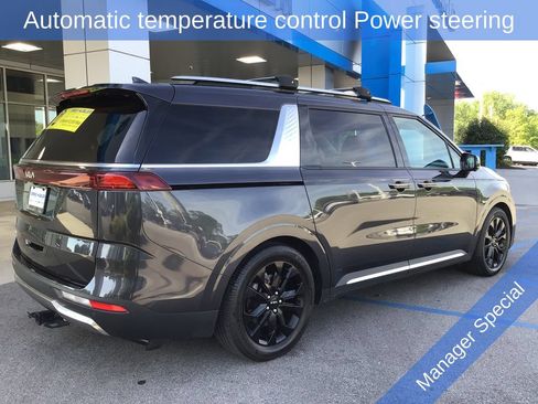 Used 2023 Kia Carnival SX Prestige FWD image 7