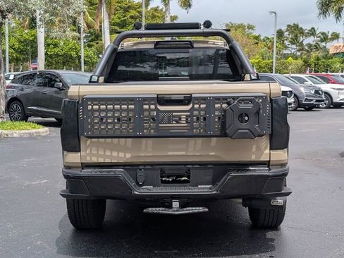 Used 2024 Chevrolet Colorado Trail Boss w/ Advanced Trailering Package image 4