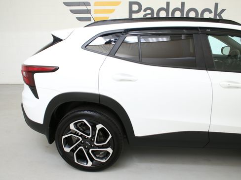Certified 2025 Chevrolet Trax RS w/ Driver Confidence Package FWD image 10