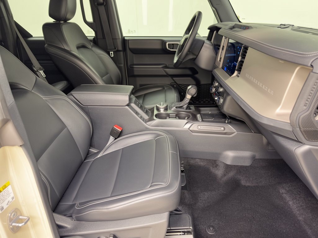 Used 2026 Ford Bronco Outer Banks AWD/4WD image 30