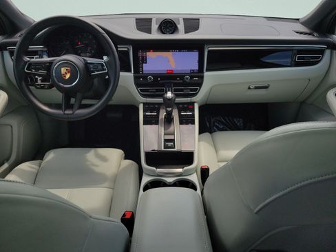 Used 2024 Porsche Macan AWD/4WD image 12
