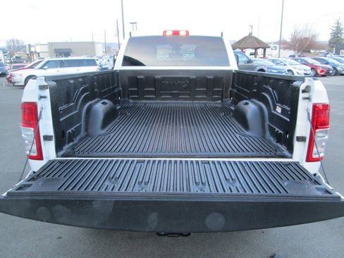 Used 2024 RAM 2500 Big Horn AWD/4WD image 7