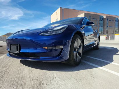 Used 2018 Tesla Model 3 Mid Range
