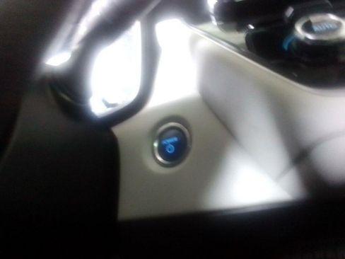 Used 2021 Toyota Corolla LE image 15