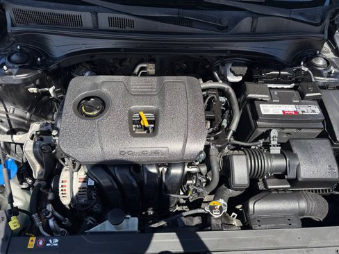 Used 2019 Kia Forte LXS FWD image 20