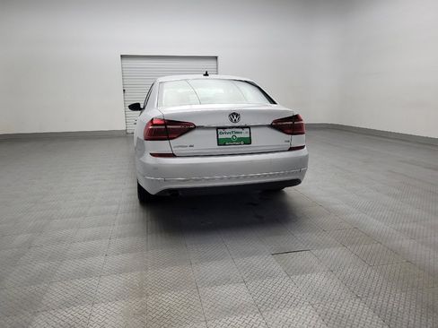 Used 2017 Volkswagen Passat 1.8T SE image 6