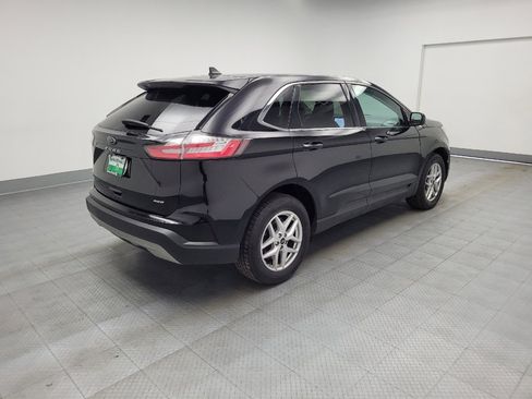 Used 2023 Ford Edge SEL image 9