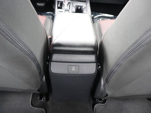 Used 2026 Nissan Sentra SR w/ Floor Mat Package FWD image 20