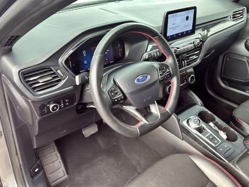Used 2025 Ford Escape ST-Line Select AWD/4WD image 26