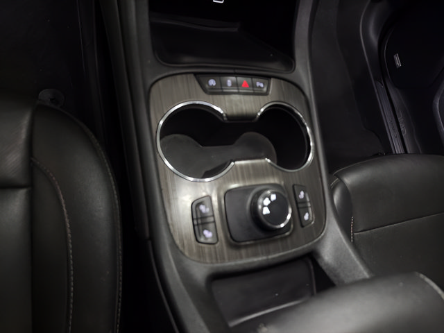 Used 2020 GMC Acadia SLT FWD image 19