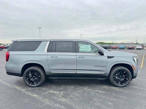 New 2026 GMC Yukon XL Elevation w/ Elevation Premium Package AWD/4WD image 6