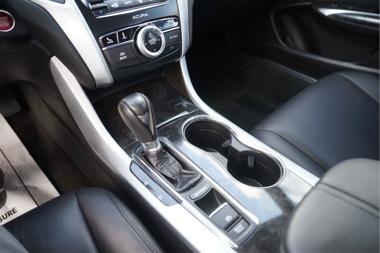 Used 2018 Acura TLX FWD image 29
