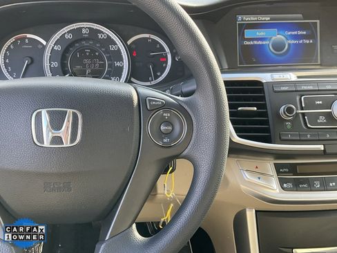 Used 2013 Honda Accord LX image 39
