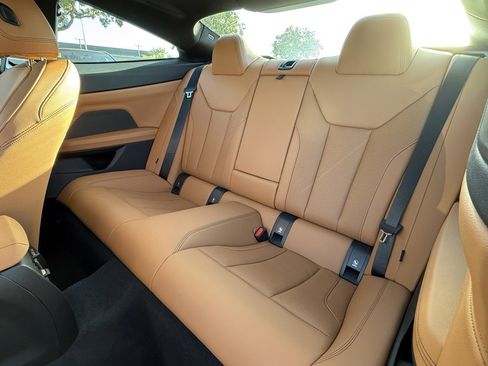 Used 2025 BMW 430i Coupe w/ M Sport Package image 31