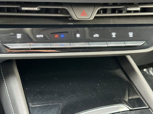 Used 2025 Buick Envision Sport Touring image 20