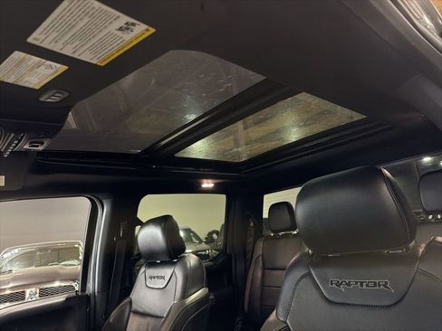 Used 2018 Ford F150 Raptor w/ Equipment Group 802A Luxury AWD/4WD image 20