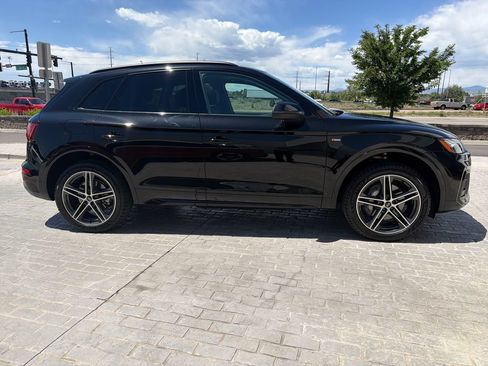 Used 2023 Audi Q5 e Premium Plus w/ Premium Plus Package AWD/4WD image 6
