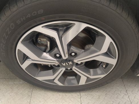 Used 2021 Kia Forte LXS FWD image 31