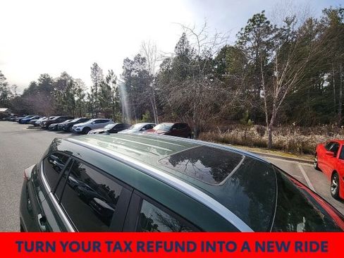 Used 2024 Toyota Highlander XLE image 18